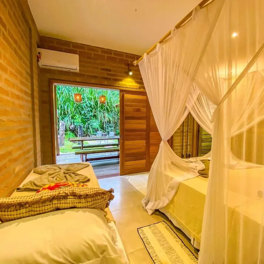 Casa Em Condominio Com Piscina, Quintal E Garagem Порту-Сегуру Бразилия
